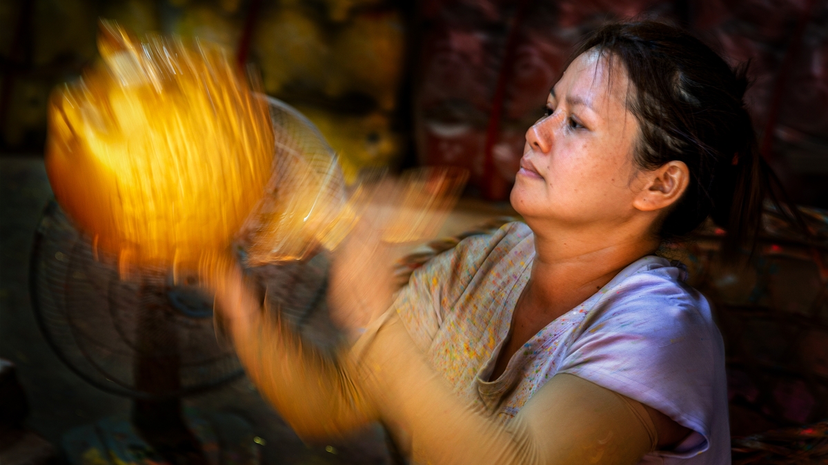 Thăng hoa cùng nghề vẽ heo đất