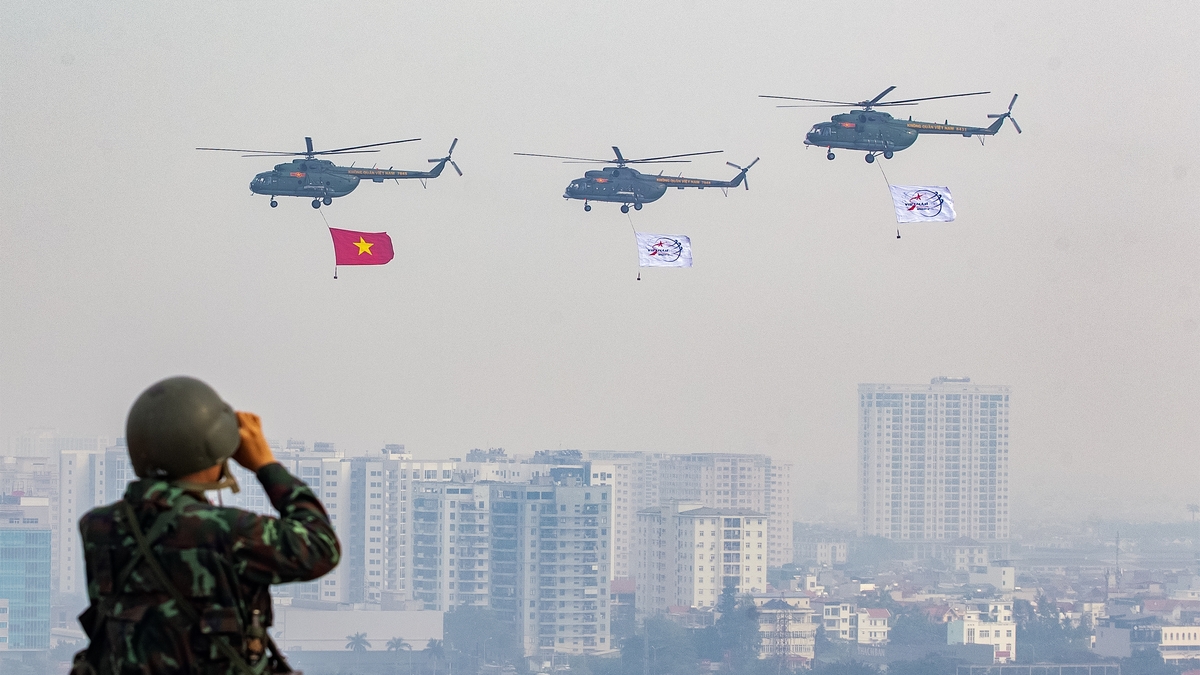 Giữ vững bầu trời bình yên 