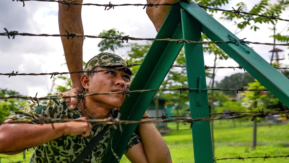NHỮNG CHIẾN SĨ THẦM LẶNG