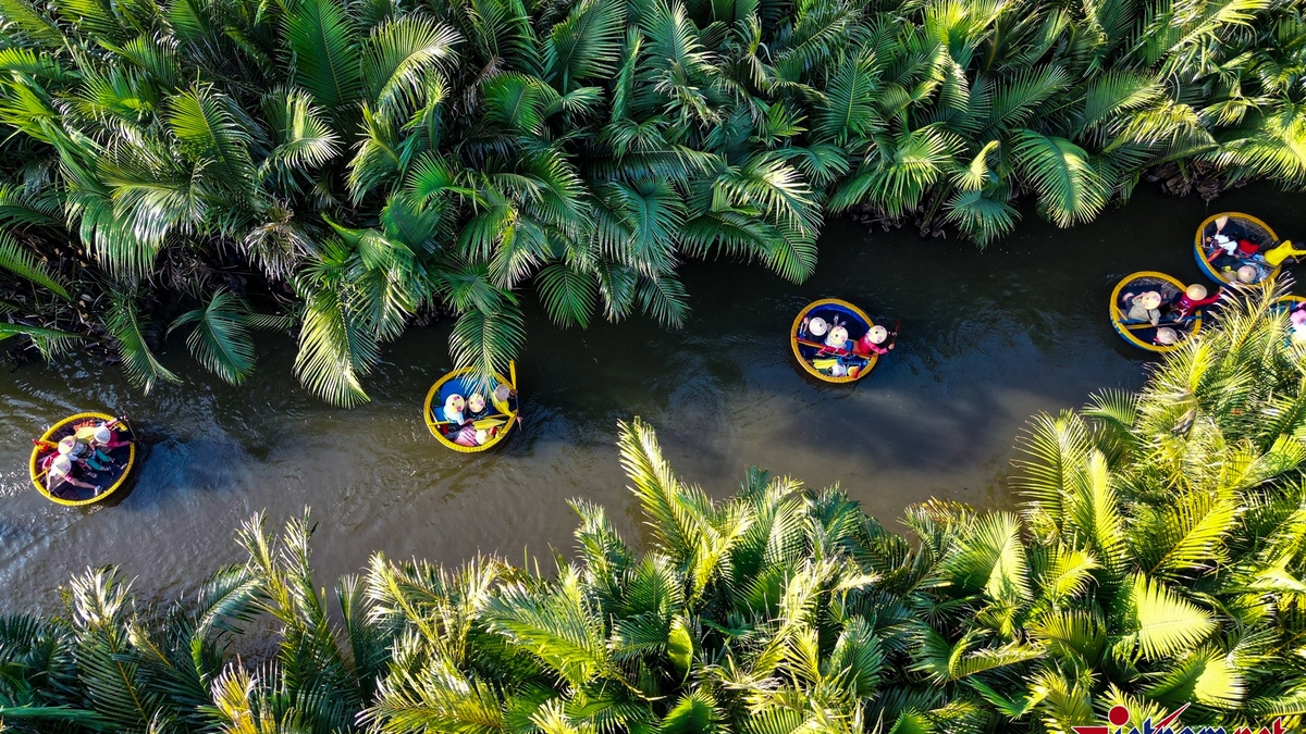 ‘Xứ sở cổ tích’ ở Đà Nẵng mê hoặc lòng người, lọt top 20 làng đẹp nhất thế giới