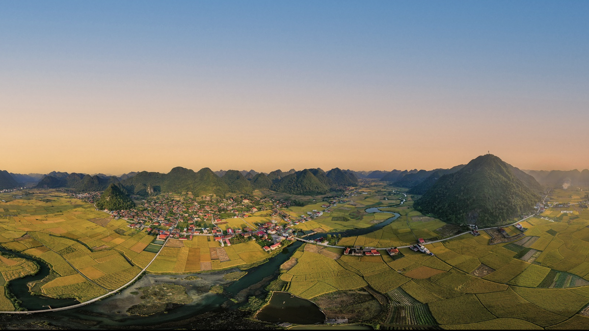 Bên trong làng du lịch tốt nhất thế giới có hàng trăm nhà sàn cổ ở Lạng Sơn