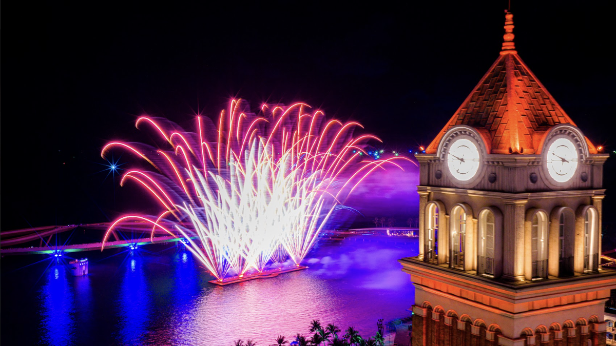 Dünyanın en iyi Ocean Symphony gösterisi Phu Quoc'a geliyor