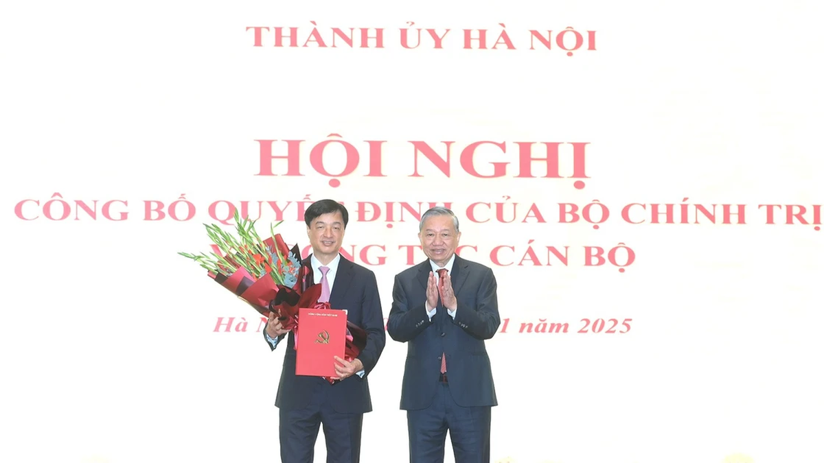 [Ảnh] Đồng chí Nguyễn Duy Ngọc giữ chức Bí thư Thành ủy Hà Nội