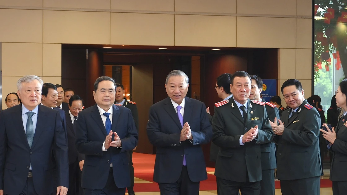 [Foto] Generalsekretär To Lam und der Vorsitzende der Nationalversammlung, Tran Thanh Man, nehmen an der Feier zum 80. Jahrestag des traditionellen Tages des vietnamesischen Inspektionssektors teil.