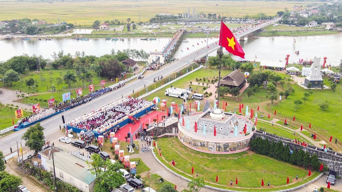 Quang Tri ទឹកដីទេសចរណ៍ខាងវិញ្ញាណ - ធនាគារ Hien Luong - Ben Hai