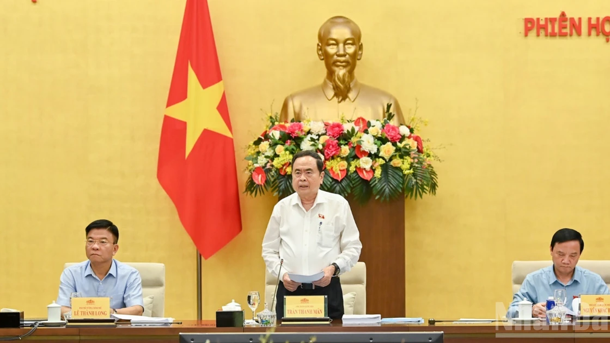 [Ảnh] Phiên họp thứ ba của Ủy ban Dự thảo sửa đổi, bổ sung một số điều của Hiến pháp năm 2013