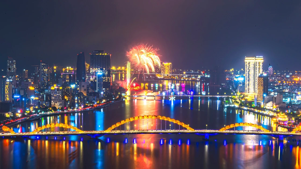 Chiêm ngưỡng màn pháo hoa mãn nhãn của đội Việt Nam - Niềm tự hào Z121