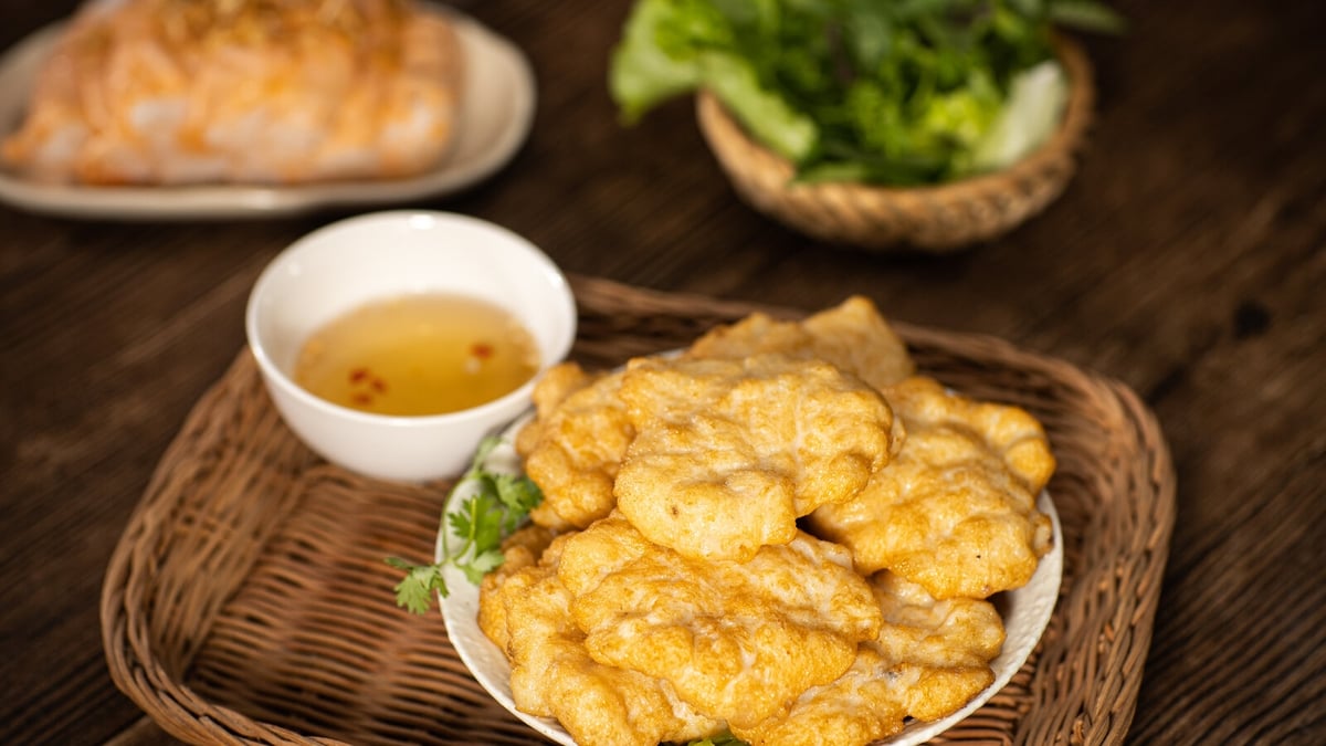 Chả mực - món ăn say lòng bên sóng nước Hạ Long