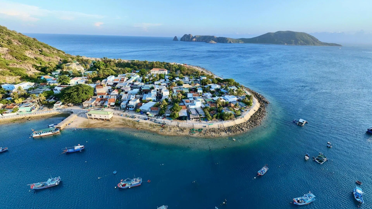 Mùa hè vi vu Bích Đầm - đảo ngọc xa bờ nhất phố biển Nha Trang