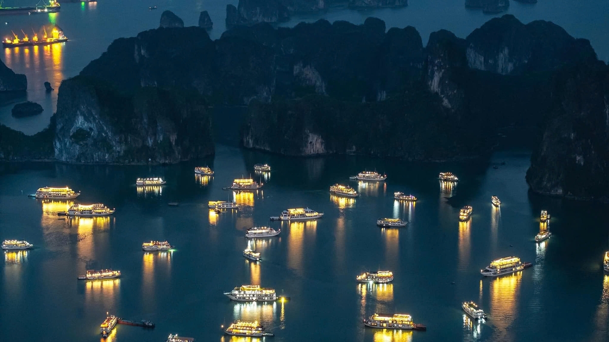 Vue de la baie d'Ha Long d'en haut