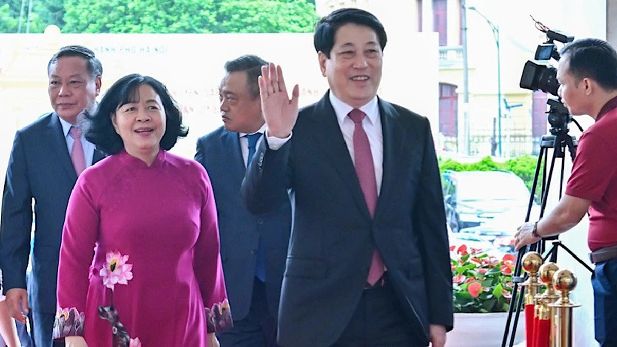 President Luong Cuong: With the new administrative apparatus, Hanoi needs to pioneer in renewing management thinking.
