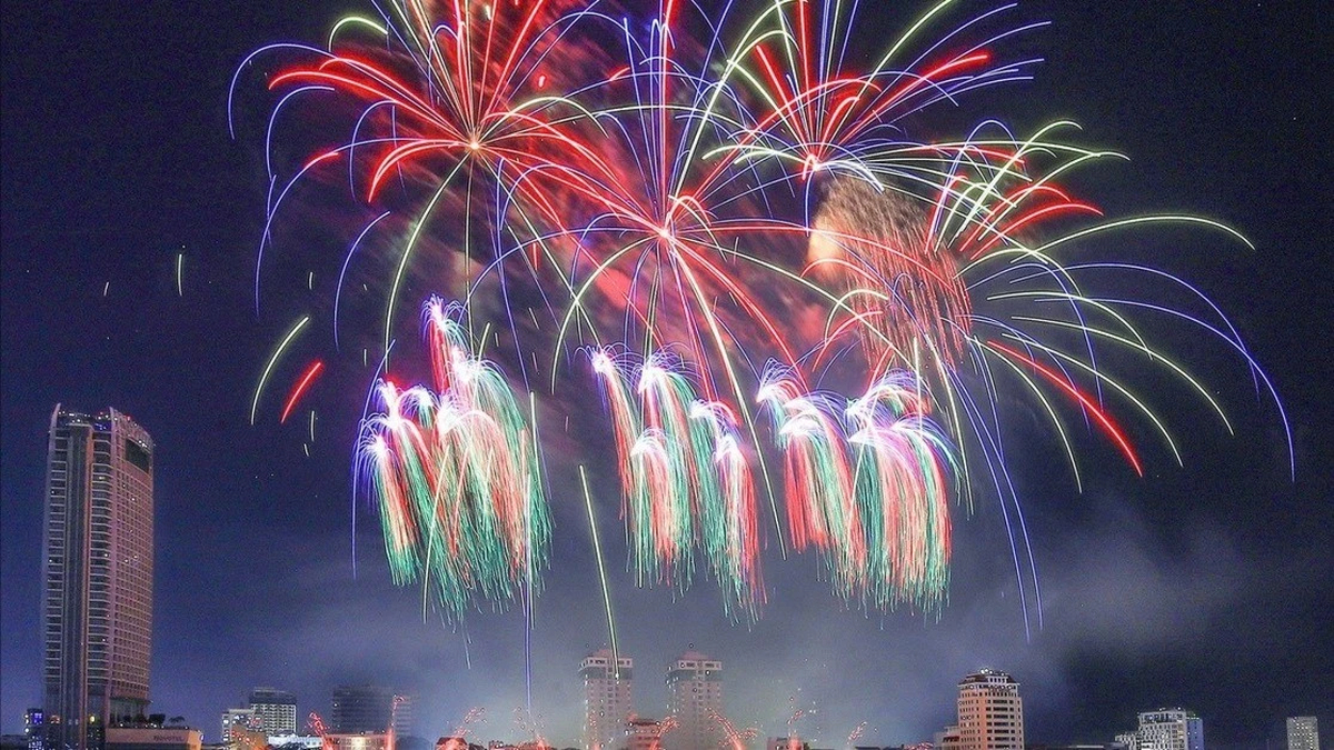 The song Bac Bling was chosen by China as the theme song for the Da Nang fireworks final.
