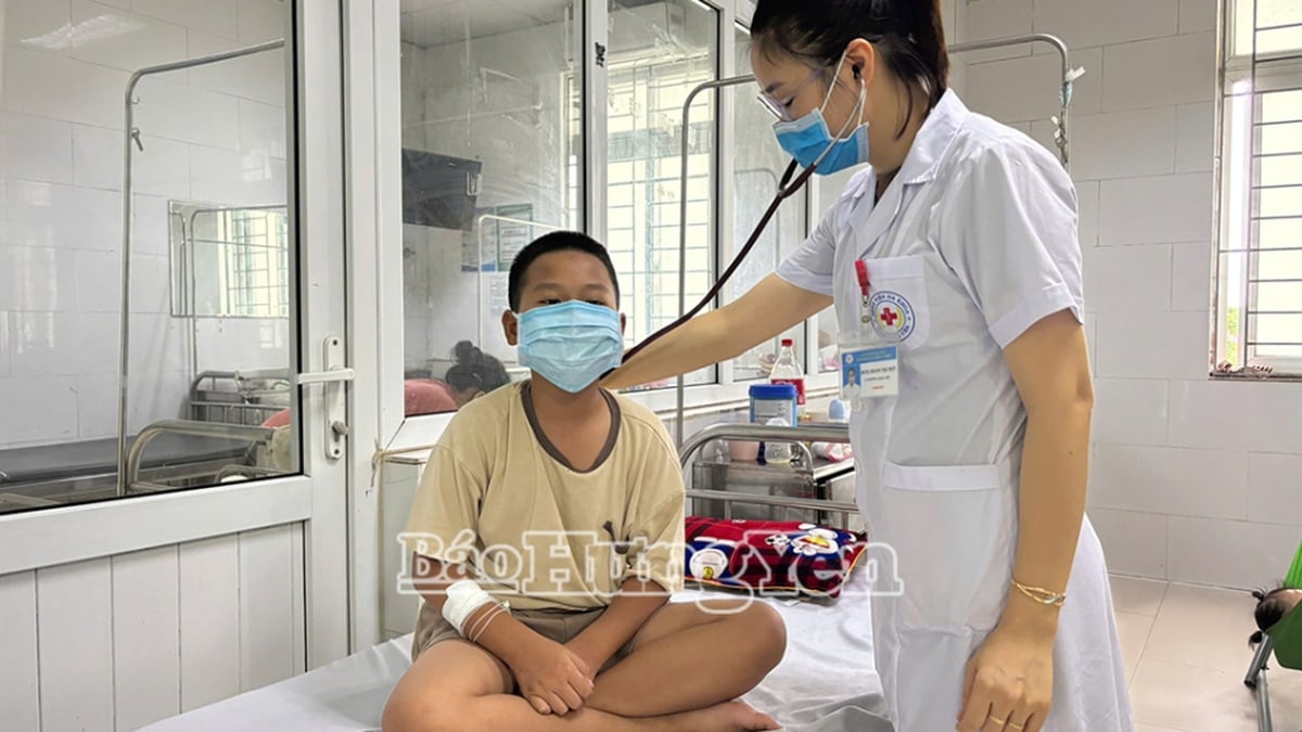 Cómo prevenir la otitis media en niños al nadar