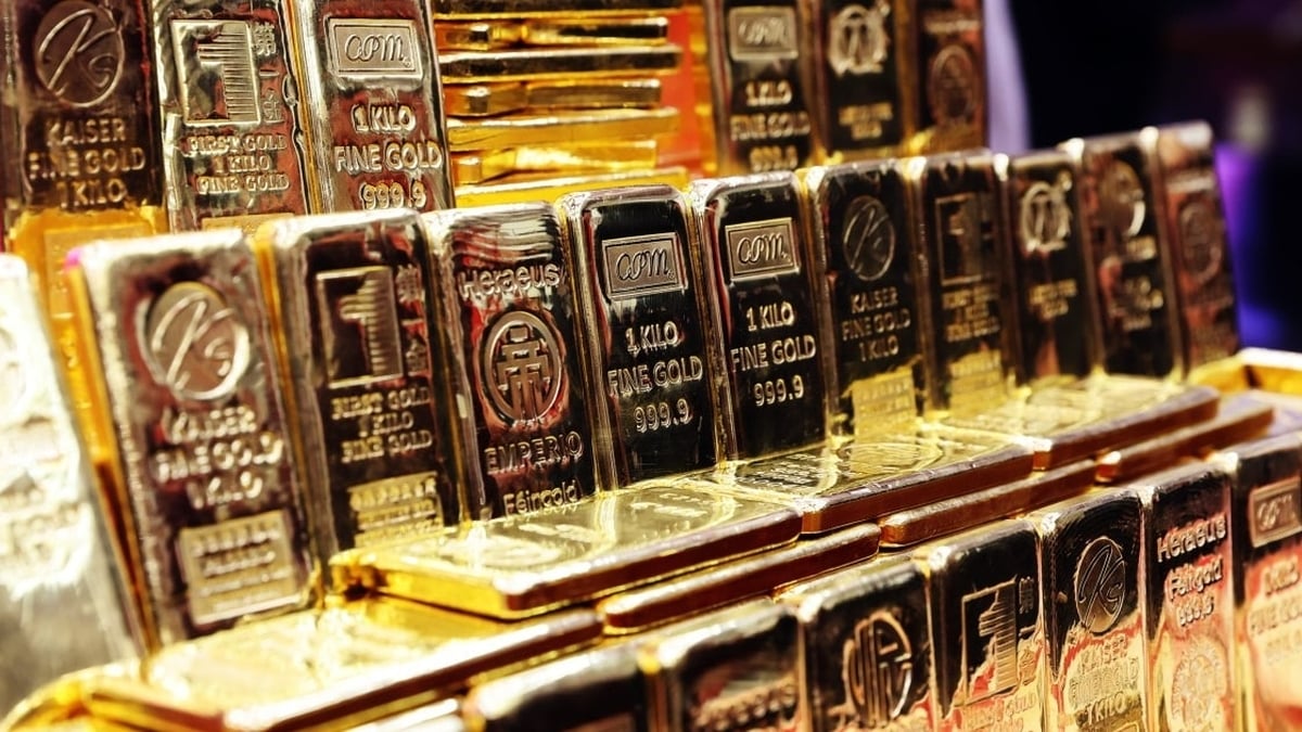 سعر الذهب اليوم 7/11/2025: مؤشر SJC ومؤشر DOJI يتثاءبان معًا، الذهب العالمي يرتفع بسبب الدين العام الضخم للولايات المتحدة