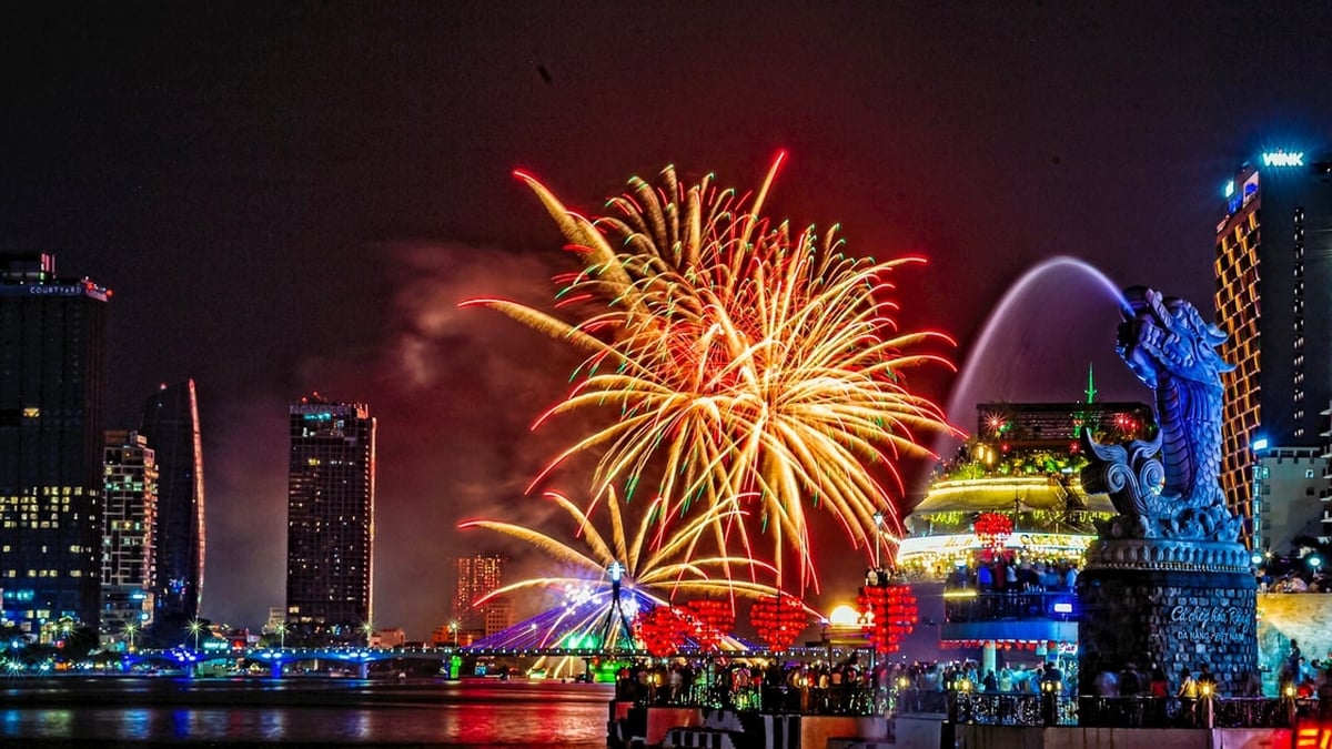 Impressions of the city of fireworks