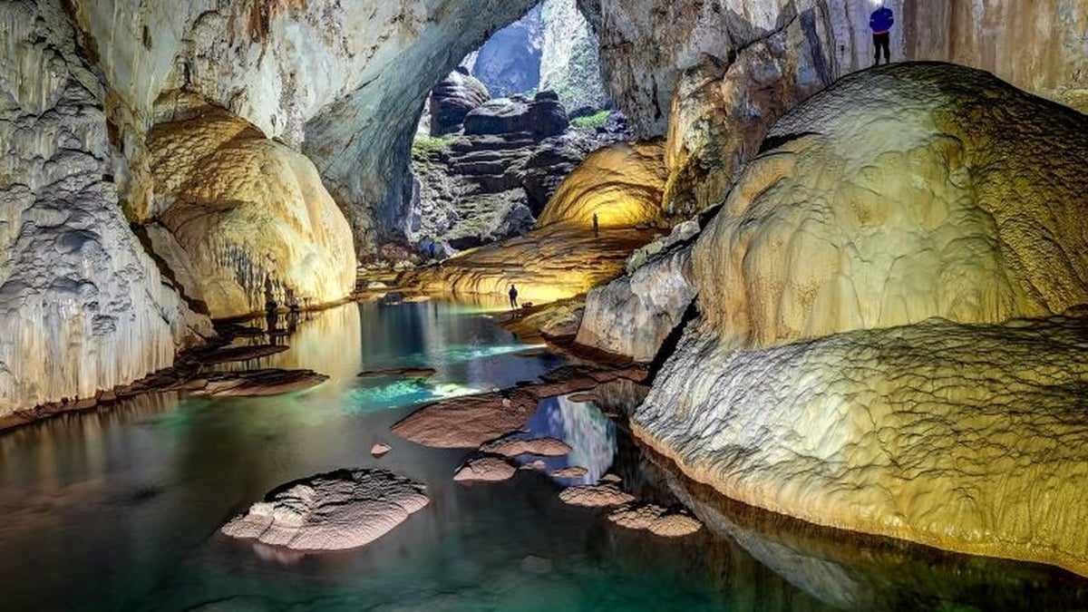 For the first time, a Bollywood movie was filmed in Son Doong Cave.