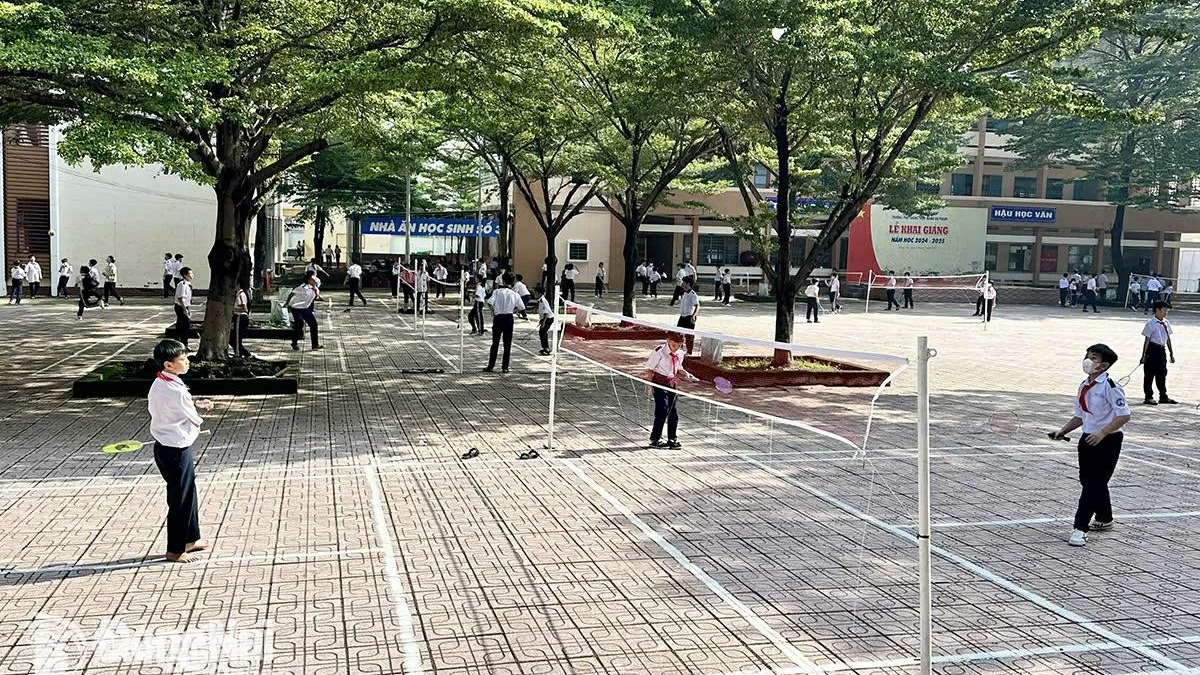 Transferencia del jardín de infancia y la escuela secundaria de la Universidad Dong Nai a la gestión del sector educativo local