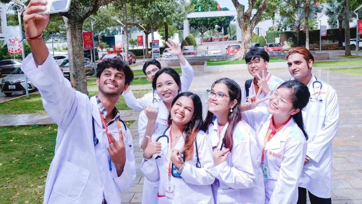 Indien wird das erste Land sein, das Studenten zur medizinischen Masterausbildung nach Vietnam schickt.