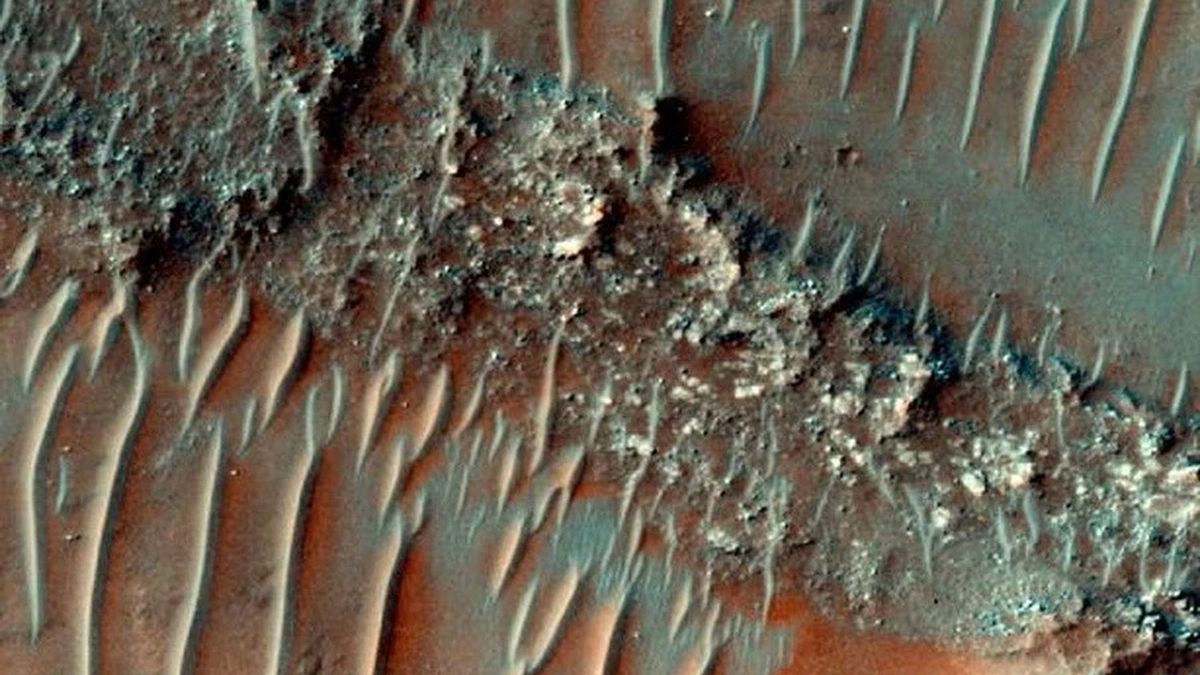 Revealing an ancient riverbed network over 15,000 km long on the surface of Mars