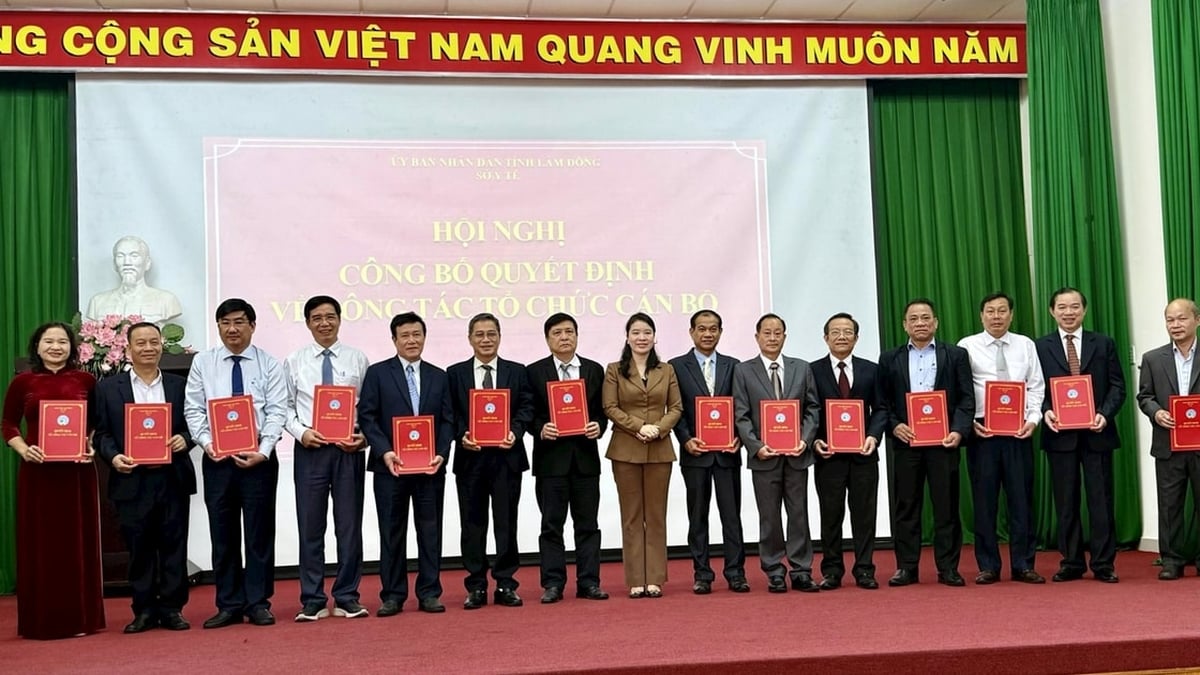 El Departamento de Salud de Lam Dong anunció la decisión sobre la organización del personal.