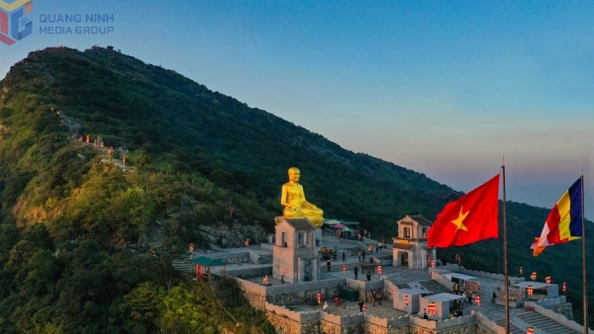 The Yen Tu - Vinh Nghiem - Con Son Kiep Bac relic and scenic complex was recognized by UNESCO as a World Heritage Site.