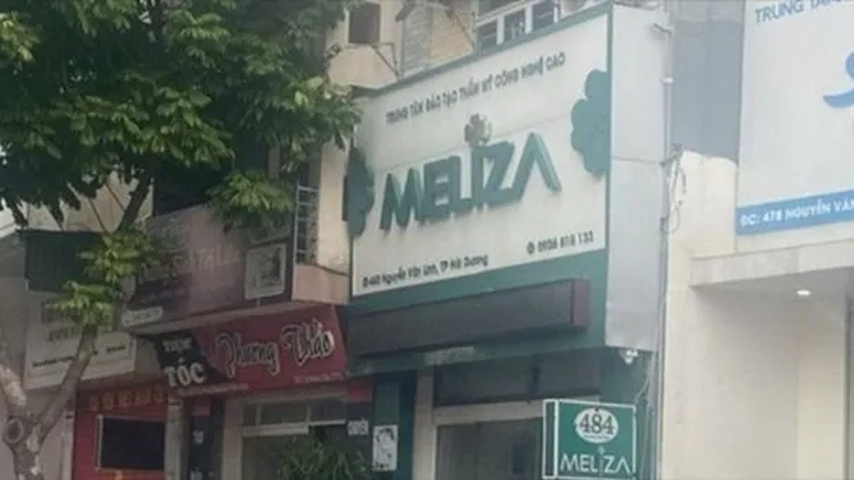 Crítico después del procedimiento en un centro cosmético.