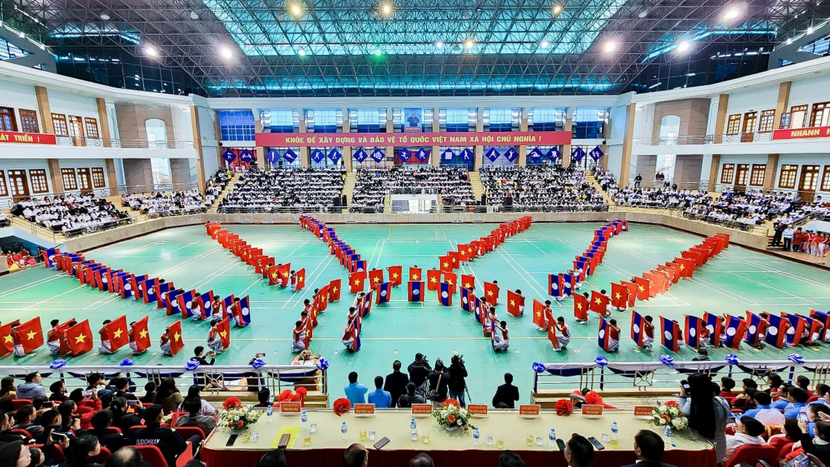 The enduring flame lights up Dien Bien education