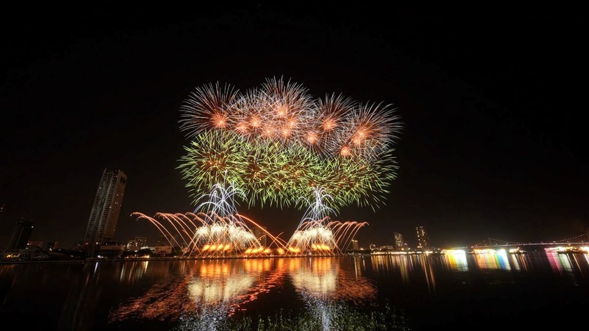 Chinese fireworks team wins DIFF 2025