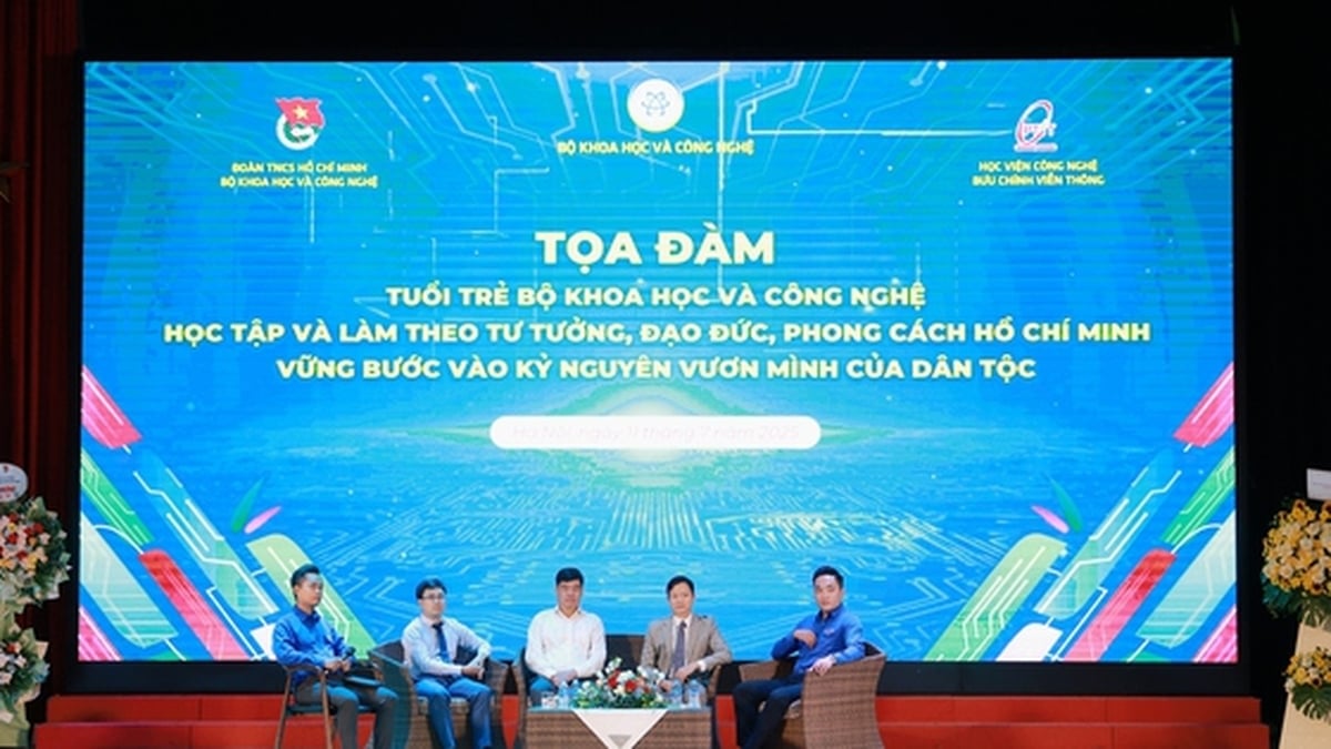 Promoting the role of youth in studying and following Ho Chi Minh's ideology, morality and style in the era of national growth
