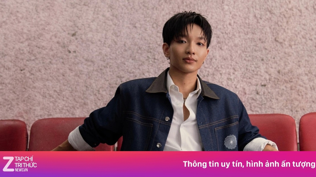 What does Hoang Dung have at the age of 30?