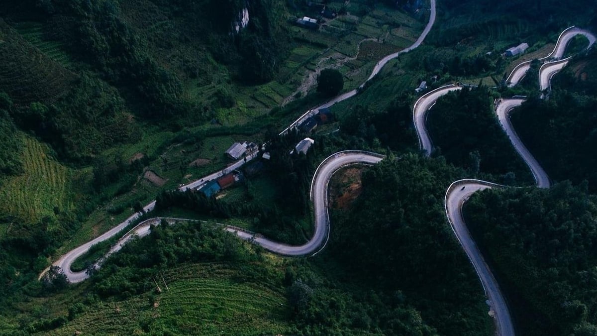 جولة ها جيانج لمدة 3 أيام وليلتين: تغلب على المعلم رقم 0، وانغمس في مملكة همونغ واستيقظ في السحاب