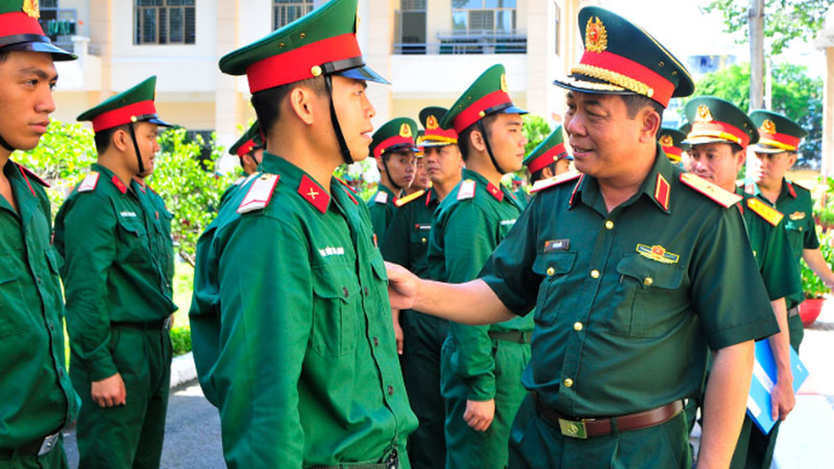 ពង្រឹង​សក្ដានុពល​យោធា និង​ការពារជាតិ​ក្នុង​ប្រតិបត្តិការ​រដ្ឋាភិបាល​មូលដ្ឋាន​ពីរ​កម្រិត