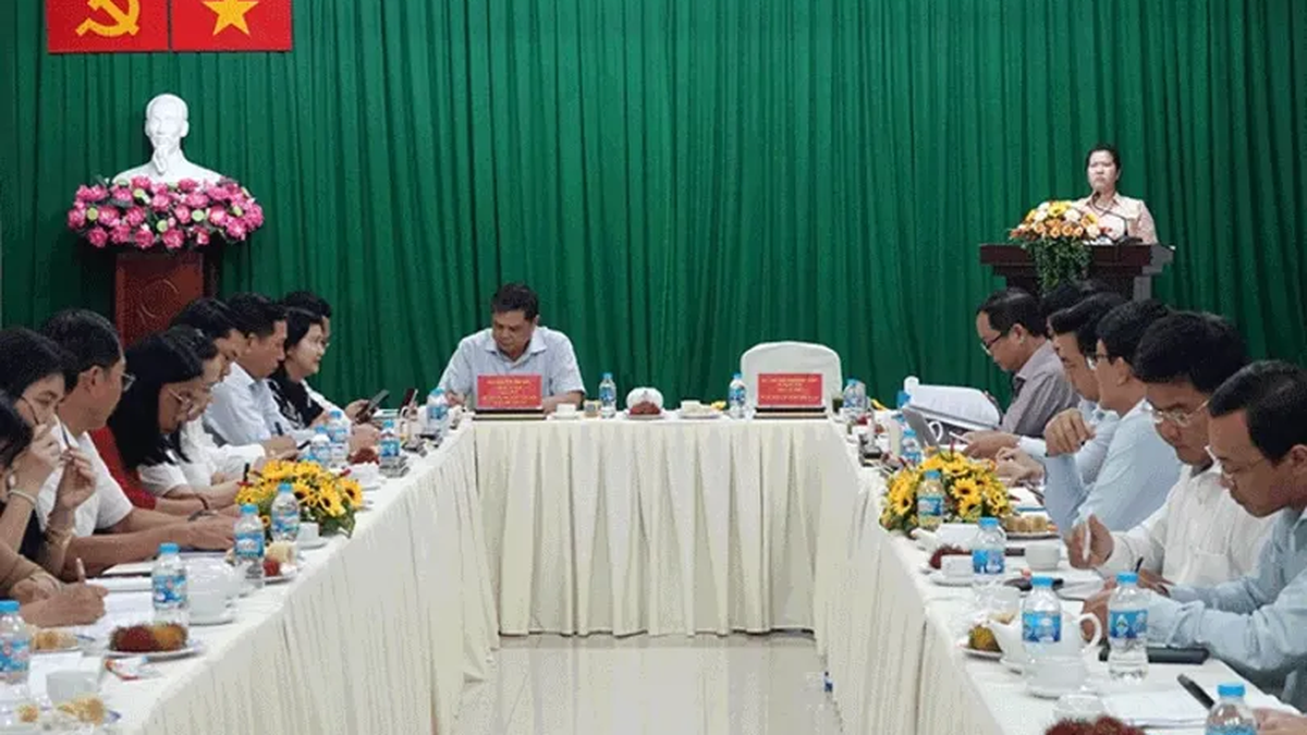 យក​ចិត្ត​ទុក​ដាក់​ធ្វើ​អាជីវកម្ម​ធនធាន​វប្បធម៌ រួម​ចំណែក​អភិវឌ្ឍន៍​សេដ្ឋកិច្ច​សង្គម​របស់​ទីក្រុង។