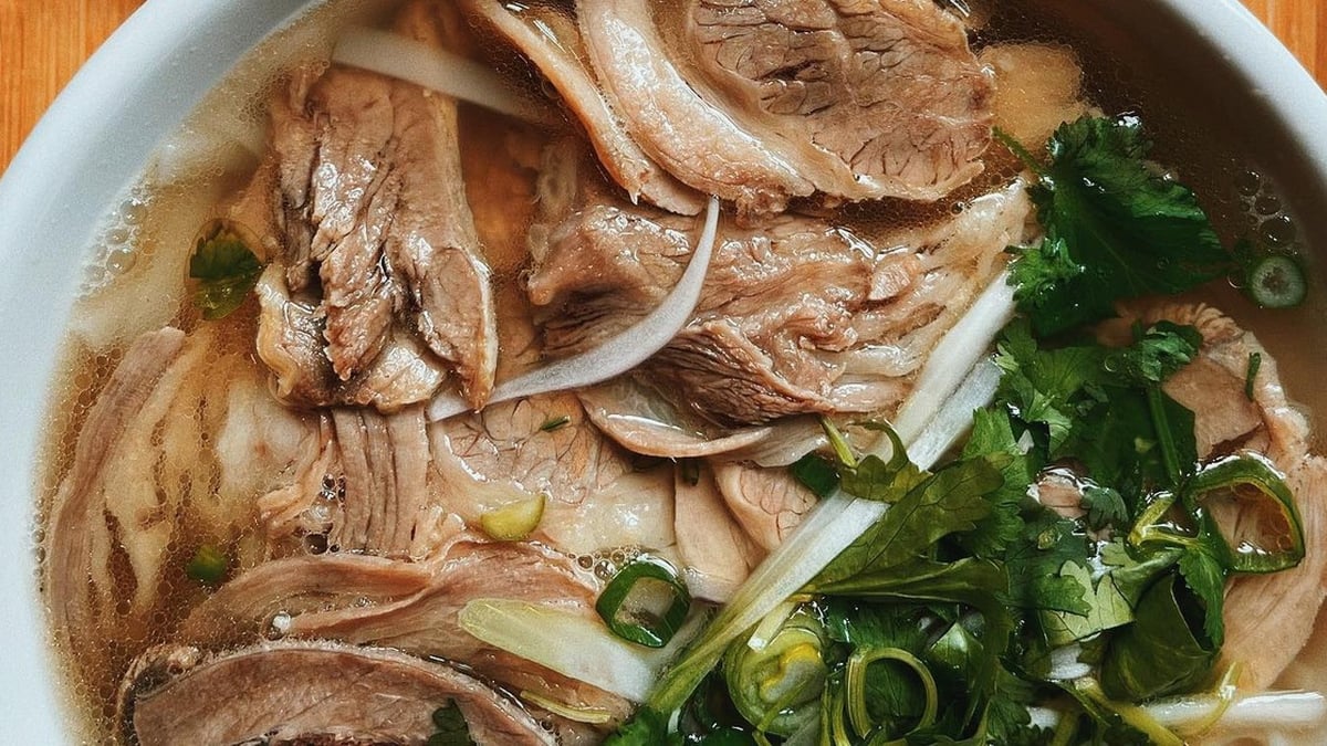 Pho ក្នុង​ក្រសែ​ភ្នែក​អ្នក​រិះគន់​ម្ហូប​អាហារ​ដ៏​ល្បី​មួយ​?
