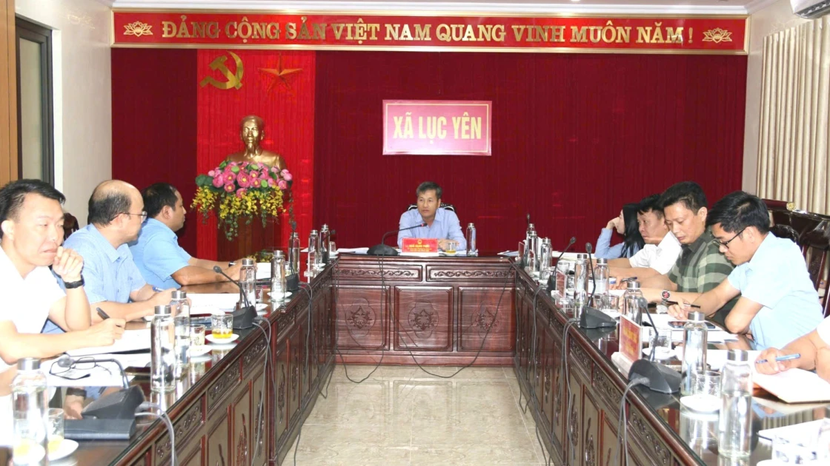 Le vice-président du Comité populaire provincial, Ngo Hanh Phuc, a demandé de résoudre complètement les problèmes du projet 500 kV Lao Cai - Vinh Yen.