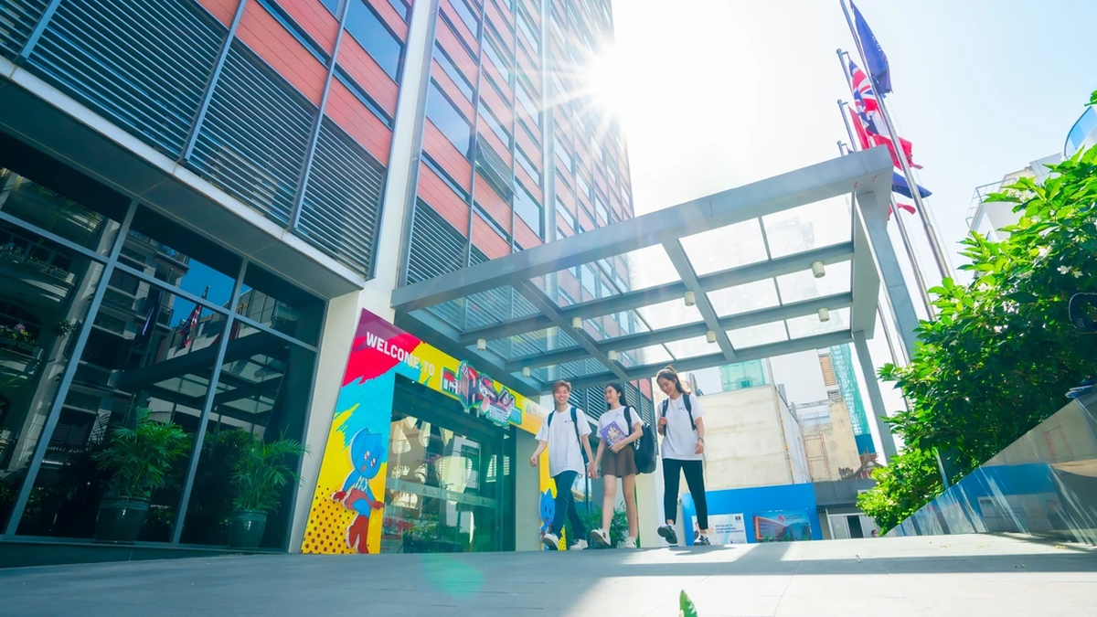 Mindestpunktzahl gemäß den Ergebnissen der High-School-Abschlussprüfung der Hoa Sen University von 15-17 Punkten