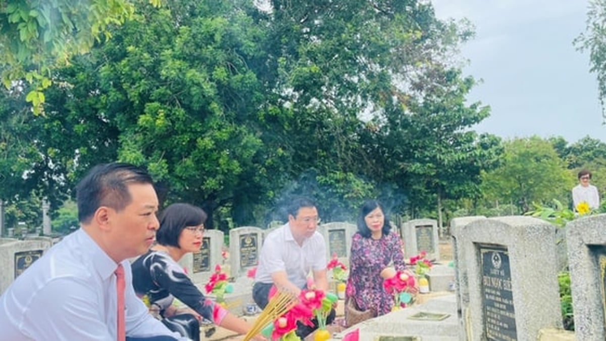 Hanoi organise de nombreuses activités significatives pour célébrer le 78e anniversaire de la Journée des invalides de guerre et des martyrs