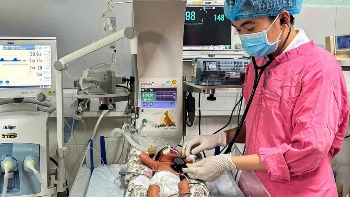 إنقاذ حياة طفل خديج عمره 26 أسبوعًا ووزنه 0.7 كجم