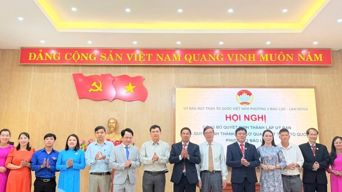 Lam Dong : Annonce de la décision de créer le Comité du Front de la Patrie du Vietnam du quartier 2, Bao Loc