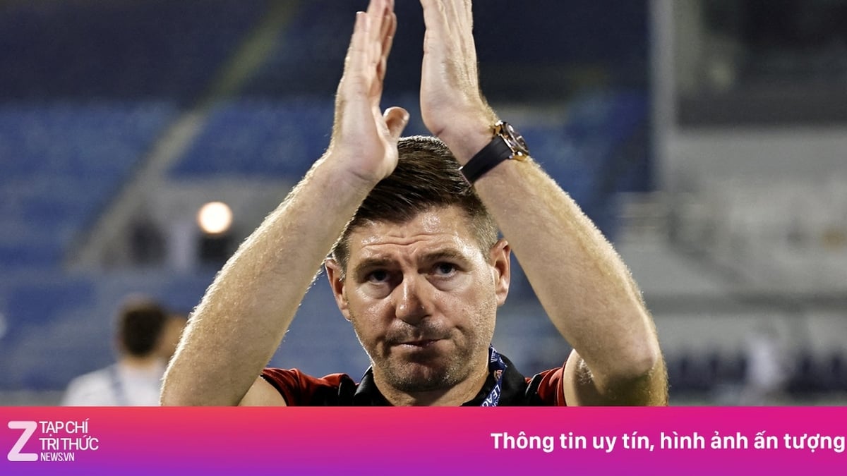Steven Gerrard ក្លាយជាជីតានៅអាយុ 45 ឆ្នាំ។
