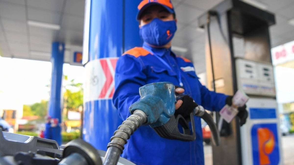 Benzinpreis sinkt, RON 95-Benzin fällt unter 20.000 VND/Liter