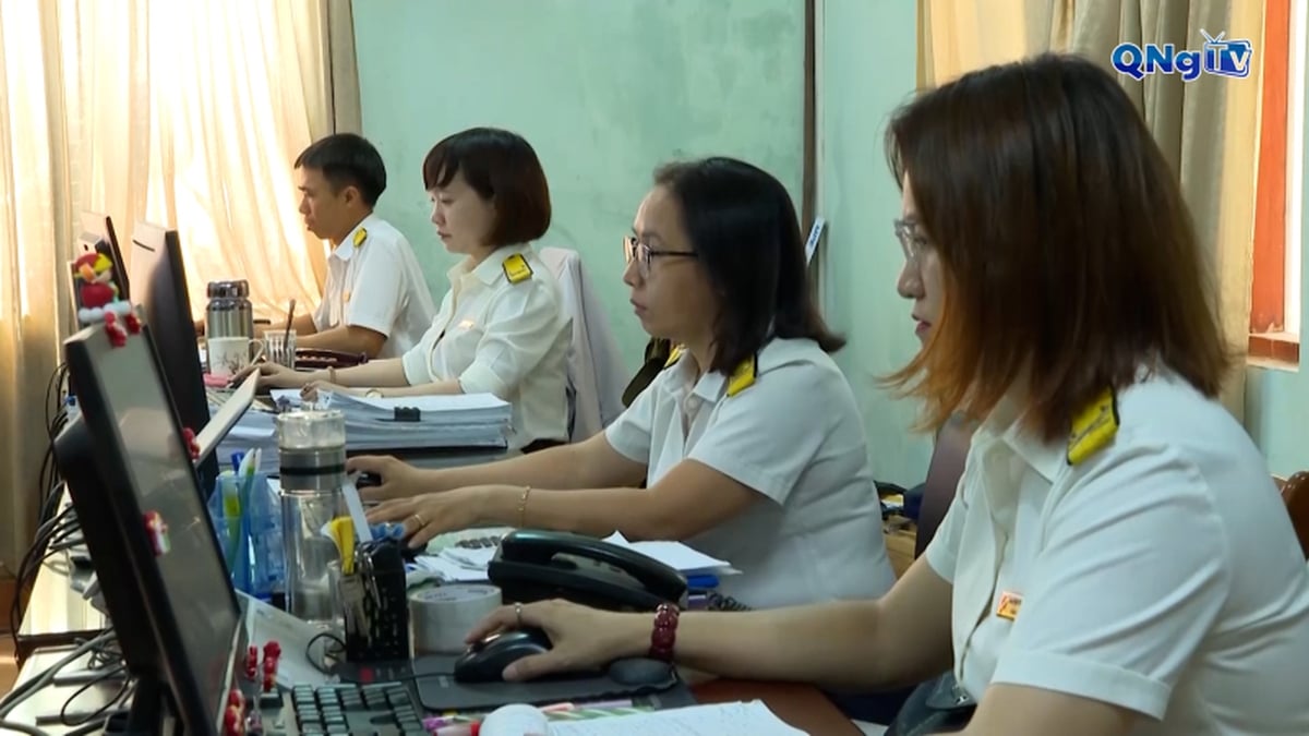 លោក Quang Ngai ប៉ាន់ប្រមាណថា ចំណូលថវិកានៅឆ្នាំ២០២៥ មានចំនួនជាង ៣៥.៧០០ពាន់លានដុង