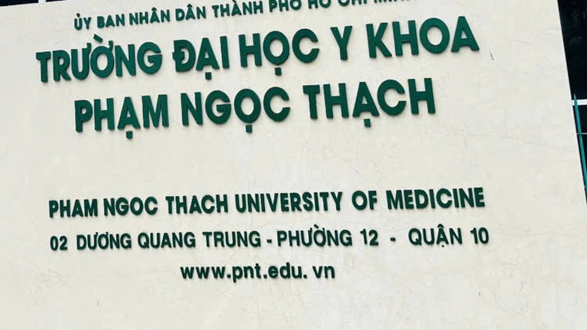 Los candidatos admitidos directamente en la Universidad de Medicina Pham Ngoc Thach se especializan principalmente en medicina.