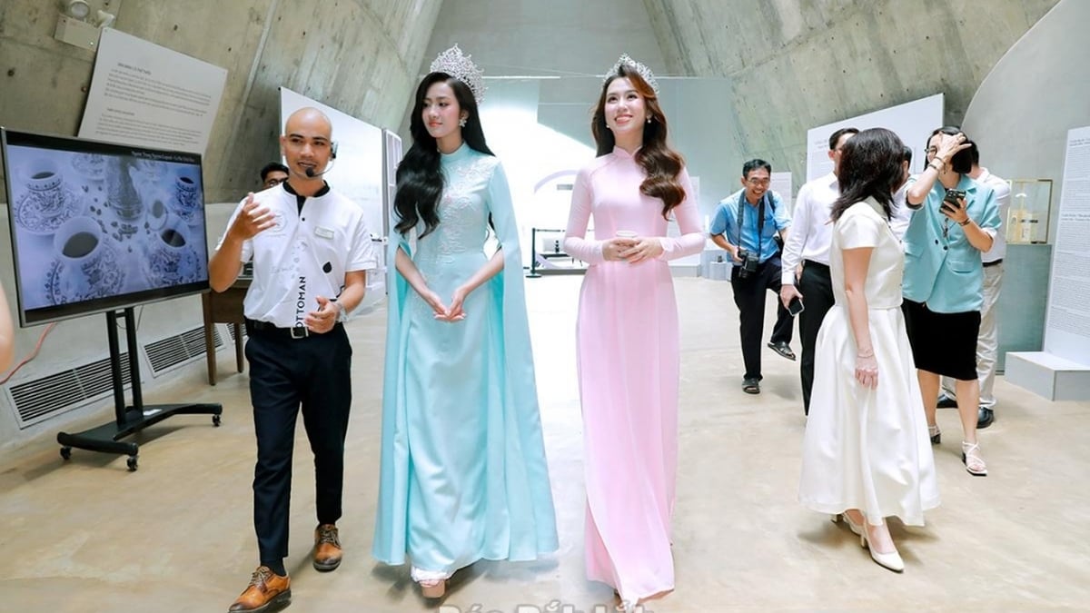 តារា​ស្រី​ពីរ​ដួង​មក​ពី​ខេត្ត​ Dak Lak ប្រាថ្នា​ចង់​លើក​កម្ពស់​វិស័យ​ទេសចរណ៍​ក្នុង​ខេត្ត​កំណើត​របស់​ខ្លួន។