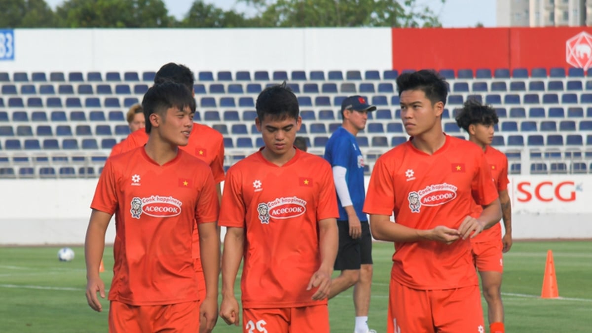 Alineación titular de Vietnam Sub-23: ¿Quién reemplazará a Thanh Nhan?