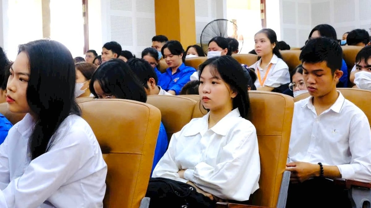 คะแนนสอบเข้ามหาวิทยาลัยเกษตรศาสตร์และป่าไม้นครโฮจิมินห์ ปี 2568