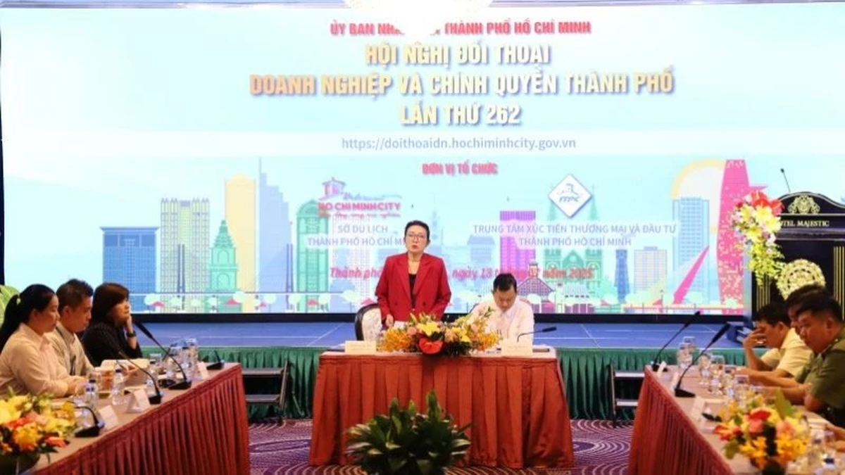 Ciudad Ho Chi Minh dialoga con empresas turísticas