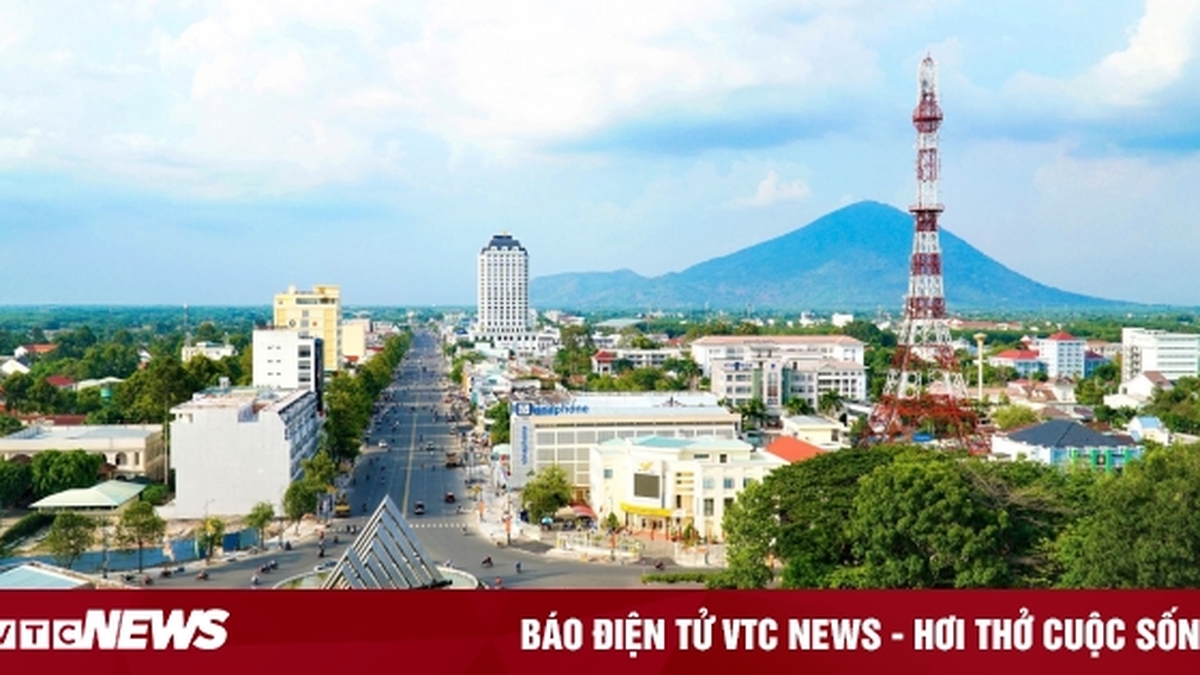 Tay Ninh promeut un développement global, déterminé à se développer fortement après la fusion