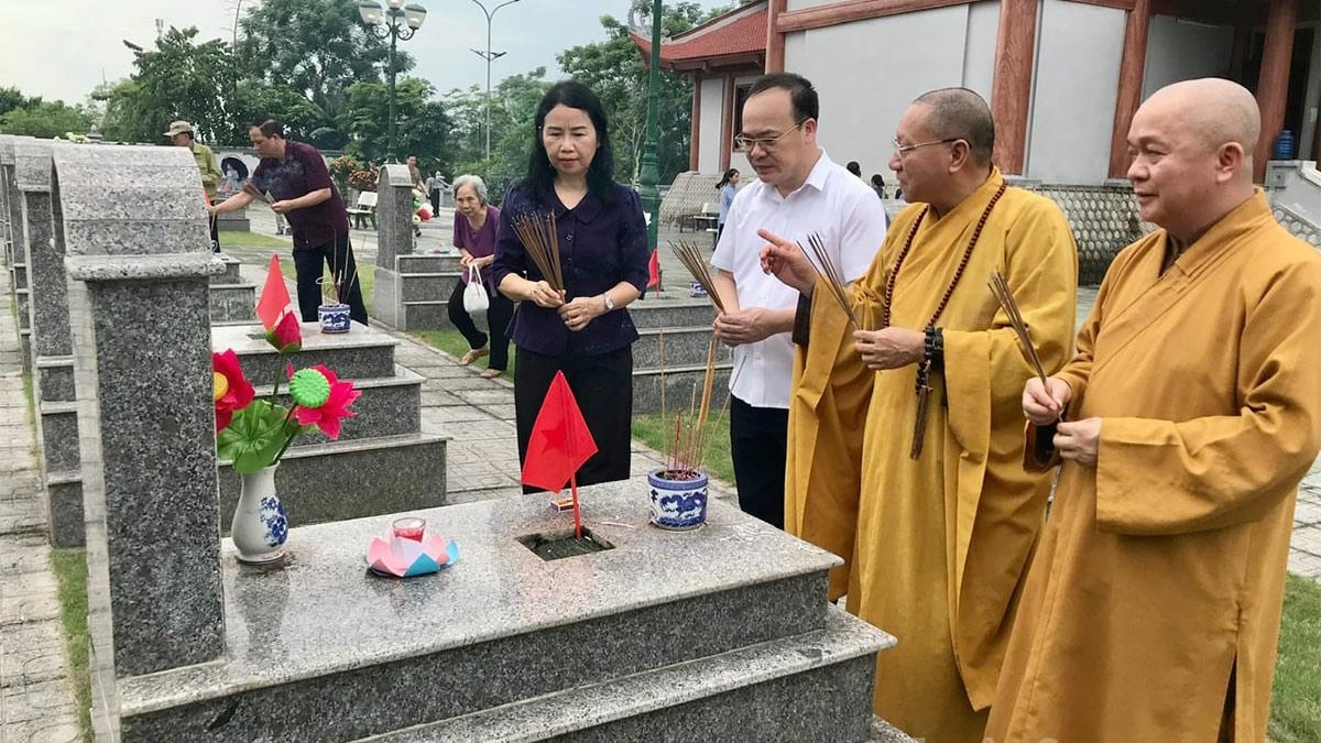 뚜옌꽝성 베트남 불교 승가는 7월 27일 전쟁 상이군인 및 순교자의 날 78주년을 기념하는 행사를 열었습니다.