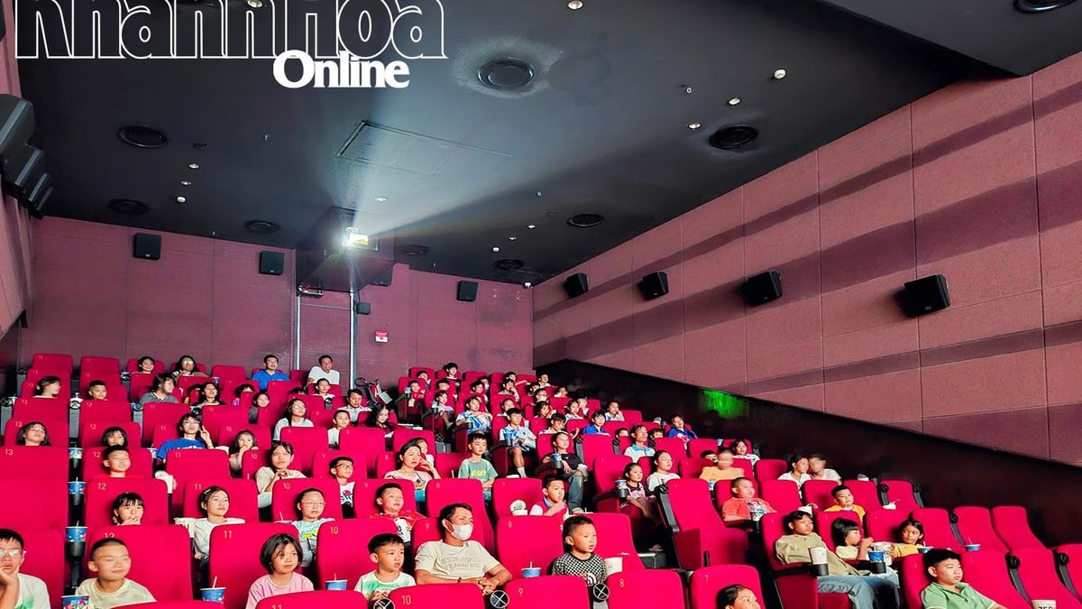 يحصل ما يقرب من 200 طفل على فرصة مشاهدة الأفلام مجانًا في سينما لوتي